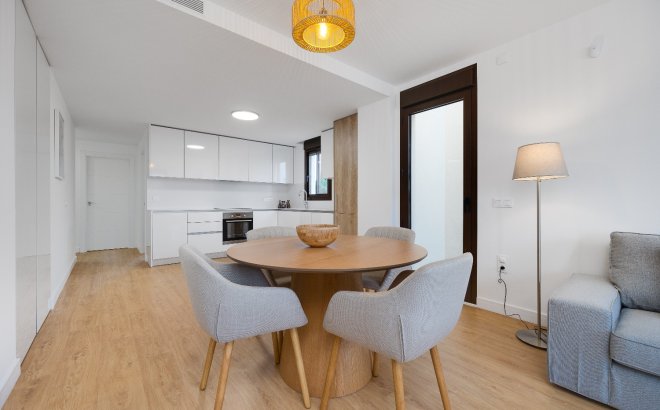 Herverkoop - Penthouse -
Villamartin - Costa Blanca