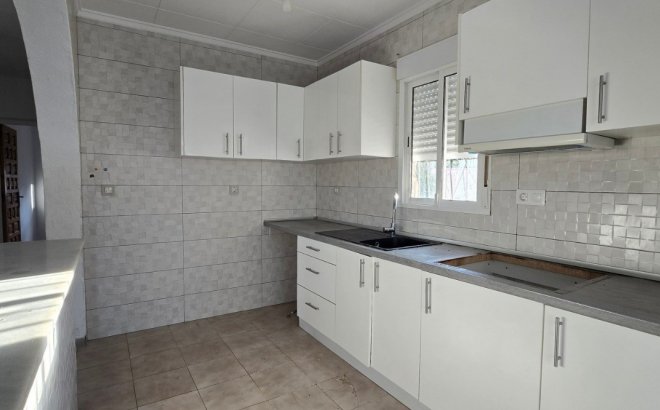 Herverkoop - Villa -
Torrevieja - Costa Blanca