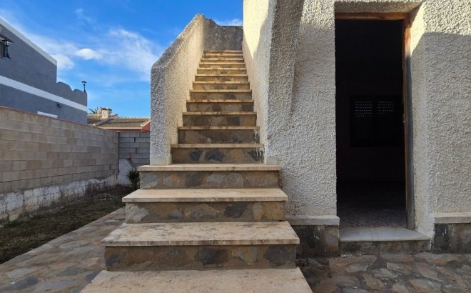 Herverkoop - Villa -
Torrevieja - Costa Blanca