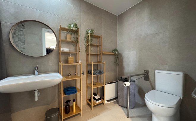 Resale - Apartment -
Pilar de la Horadada - Riomar