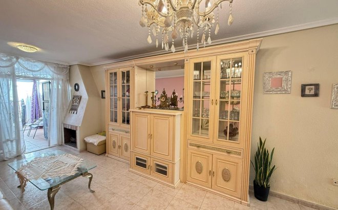 Revente - Town House -
Torrevieja - Calas Blanca