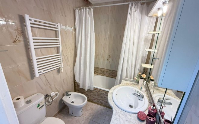 Revente - Town House -
Torrevieja - Calas Blanca