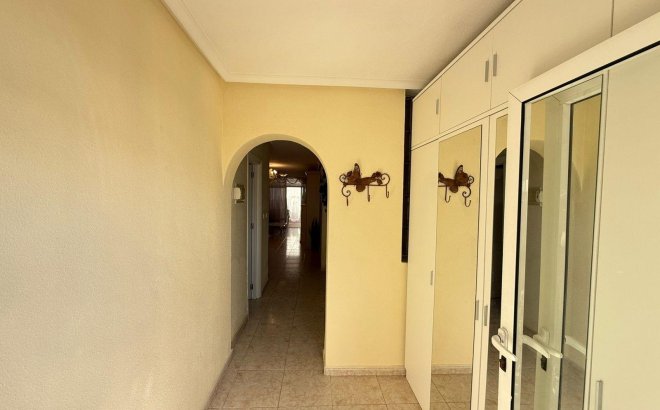 Revente - Town House -
Torrevieja - Calas Blanca