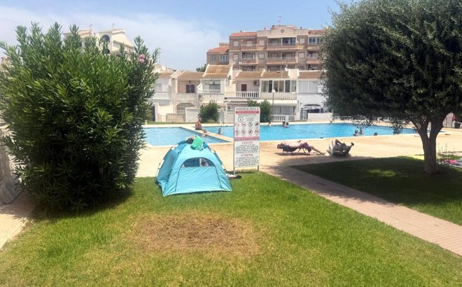 Revente - Town House -
Torrevieja - Calas Blanca