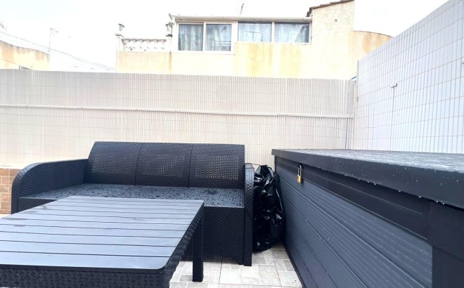 Resale - Bungalow -
Torrevieja - Los Balcones