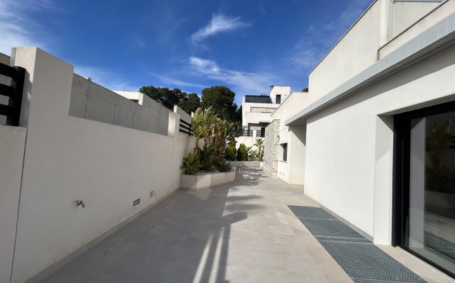 Resale - Villa -
Los Balcones - Costa Blanca