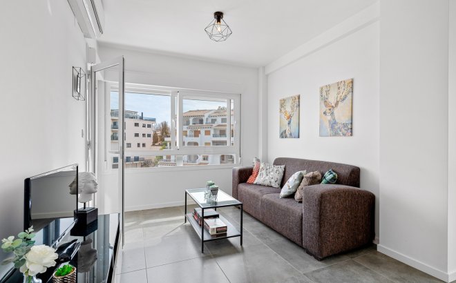 Resale - Apartment -
Orihuela Costa - Costa Blanca