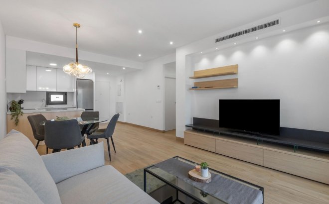 Resale - Bungalow -
Torrevieja - Los Balcones - Los Altos del Edén