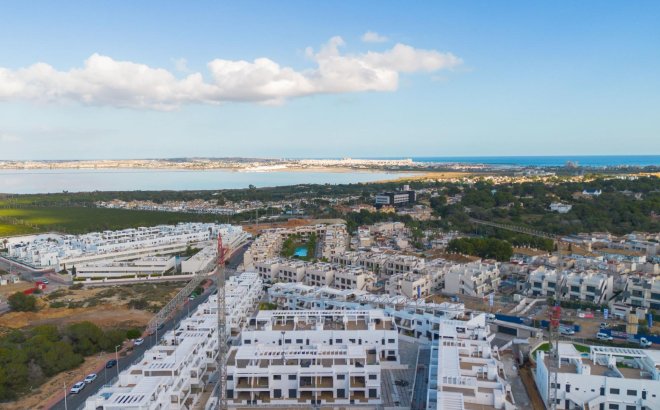 Resale - Bungalow -
Torrevieja - Los Balcones - Los Altos del Edén