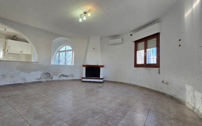 Herverkoop - Villa -
Torrevieja - Costa Blanca