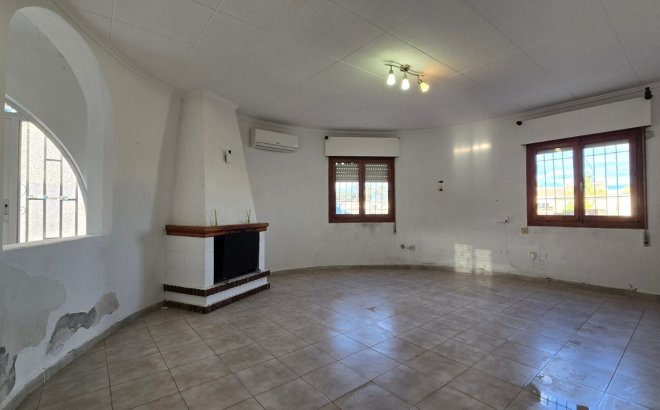 Herverkoop - Villa -
Torrevieja - Costa Blanca