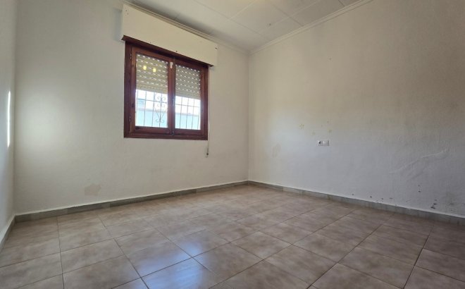 Herverkoop - Villa -
Torrevieja - Costa Blanca