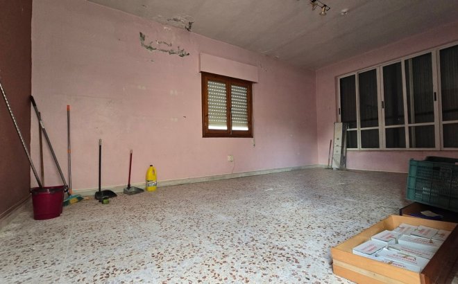 Herverkoop - Villa -
Torrevieja - Costa Blanca