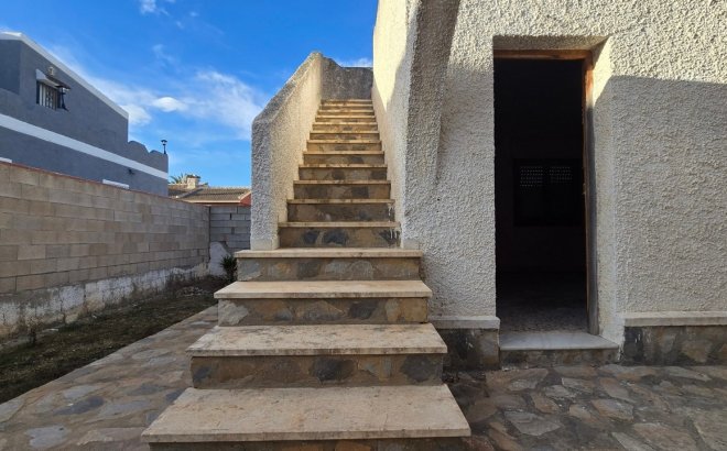 Herverkoop - Villa -
Torrevieja - Costa Blanca