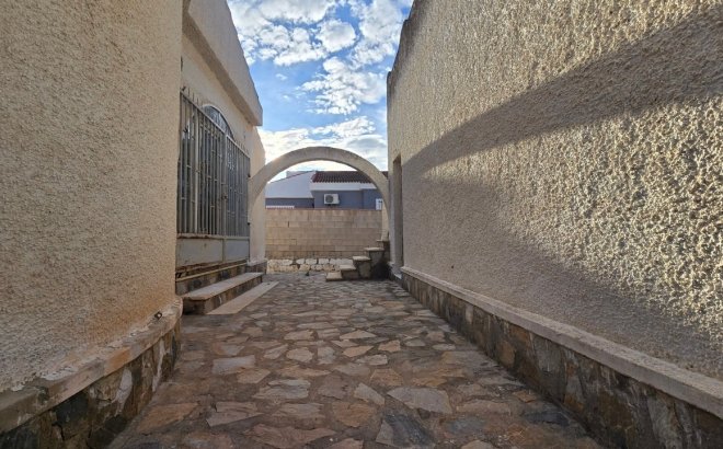 Herverkoop - Villa -
Torrevieja - Costa Blanca