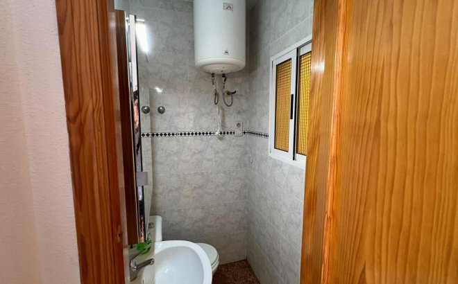 Resale - Bungalow -
Torrevieja - Costa Blanca
