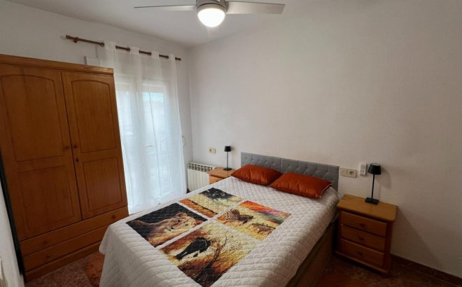 Resale - Bungalow -
Torrevieja - Costa Blanca