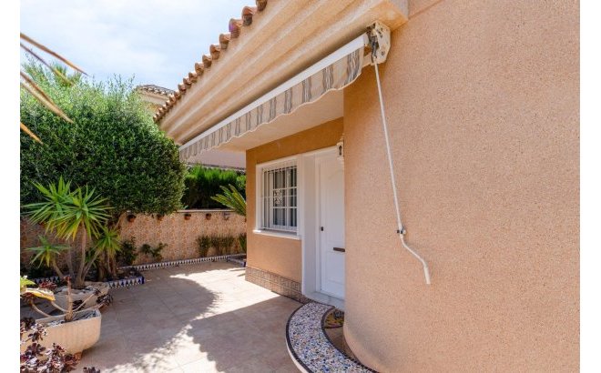 Resale - Town House -
Torrevieja - Los Balcones - Los Altos del Edén