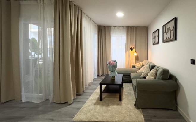Revente - Appartement -
Torrevieja - Curva Del Palangre