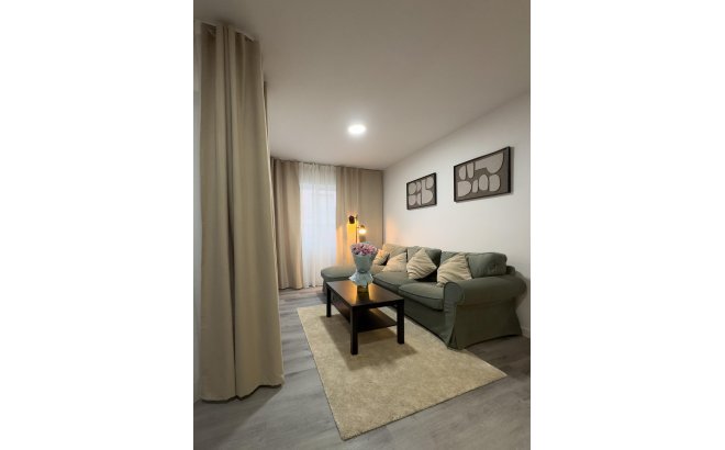 Revente - Appartement -
Torrevieja - Curva Del Palangre