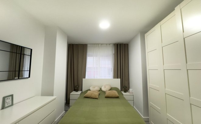 Revente - Appartement -
Torrevieja - Curva Del Palangre