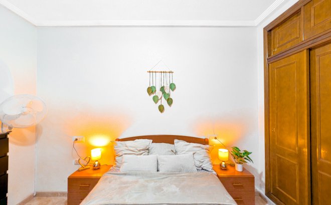 Resale - Apartment -
Torrevieja - Costa Blanca