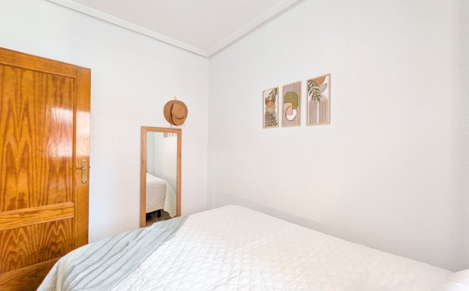 Resale - Apartment -
Torrevieja - Costa Blanca