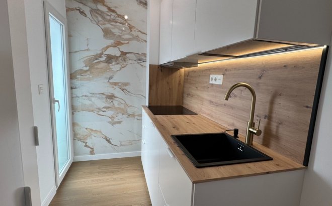 Revente - Appartement -
Orihuela Costa - Costa Blanca