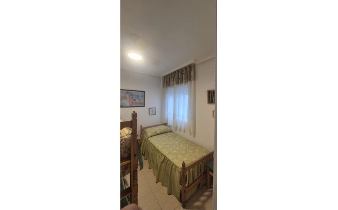 Revente - Appartement -
Torrevieja - La Mata Pueblo