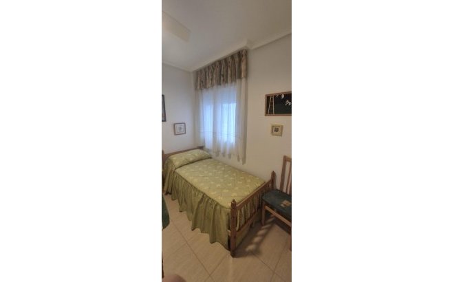 Revente - Appartement -
Torrevieja - La Mata Pueblo