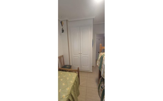 Revente - Appartement -
Torrevieja - La Mata Pueblo