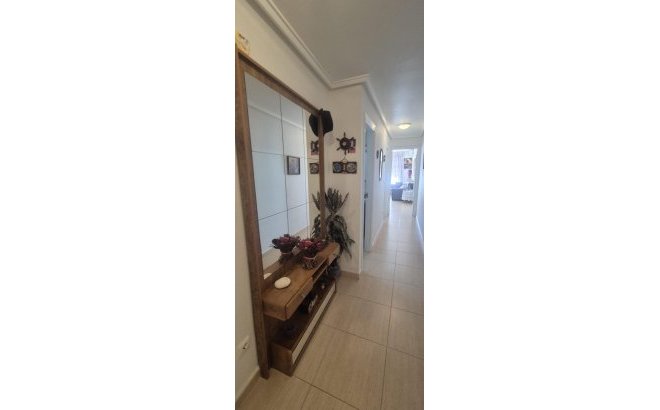 Revente - Appartement -
Torrevieja - La Mata Pueblo