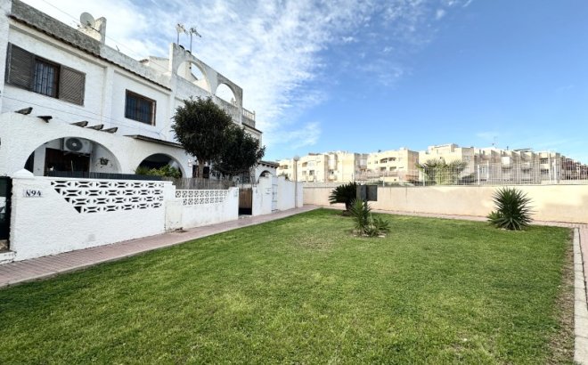 Revente - Town House -
Torrevieja - Costa Blanca