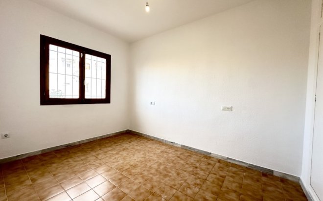 Revente - Town House -
Torrevieja - Costa Blanca