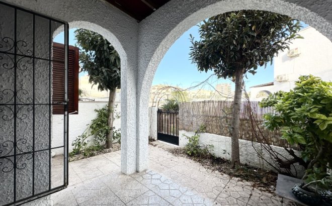 Revente - Town House -
Torrevieja - Costa Blanca