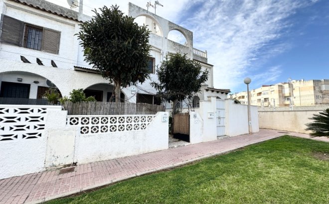 Revente - Town House -
Torrevieja - Costa Blanca