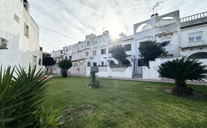 Revente - Town House -
Torrevieja - Costa Blanca