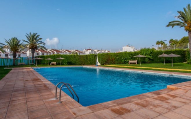 Revente - Town House -
Torrevieja - Costa Blanca