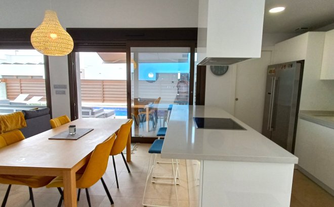 Resale - Villa -
Vistabella Golf Entre Naranjos - Inland