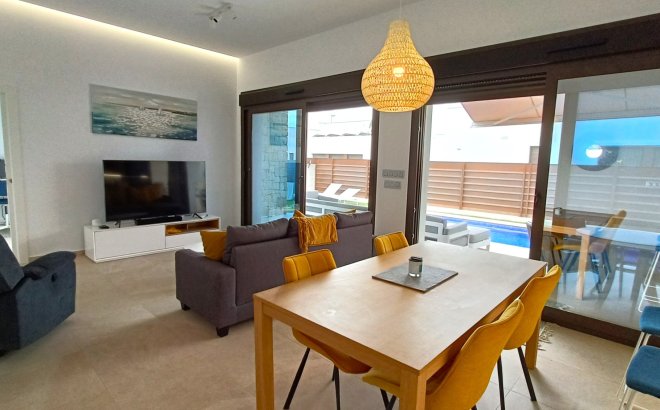 Resale - Villa -
Vistabella Golf Entre Naranjos - Inland