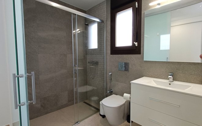 Resale - Villa -
Vistabella Golf Entre Naranjos - Inland