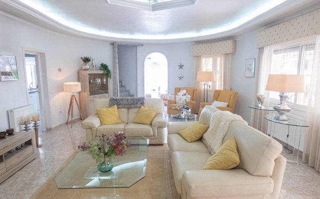 Resale - Villa -
Ciudad Quesada - Costa Blanca