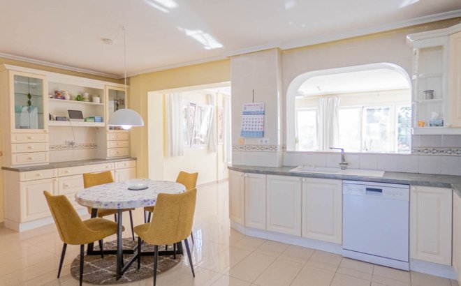 Herverkoop - Villa -
San Miguel de Salinas - Inland