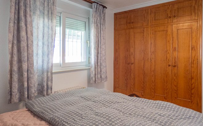 Herverkoop - Villa -
San Miguel de Salinas - Inland