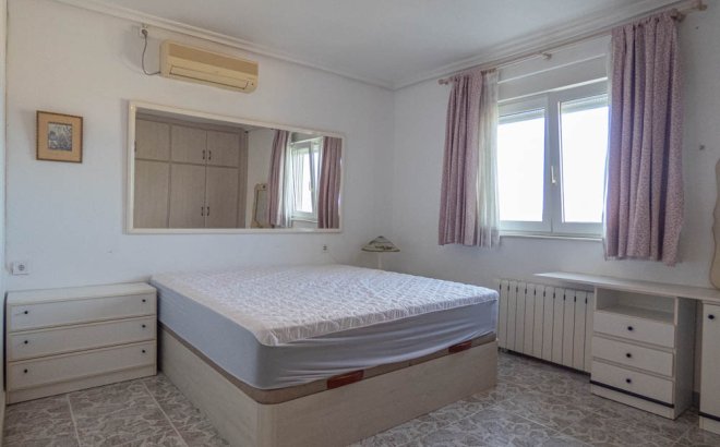 Herverkoop - Villa -
San Miguel de Salinas - Inland