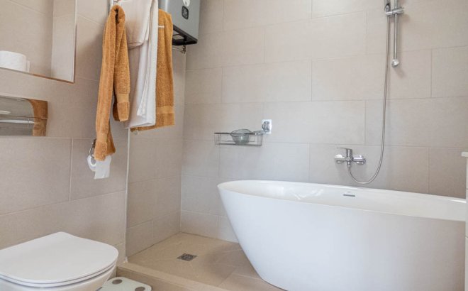 Herverkoop - Villa -
San Miguel de Salinas - Inland