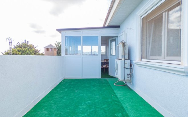 Herverkoop - Villa -
San Miguel de Salinas - Inland