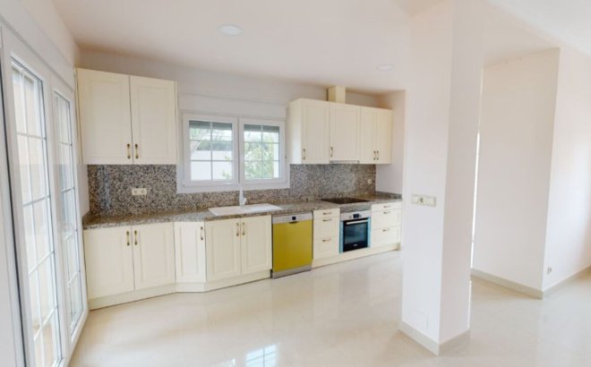 Resale - Villa -
Cabo Roig - Costa Blanca