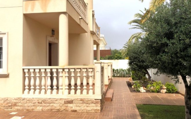Resale - Villa -
Cabo Roig - Costa Blanca