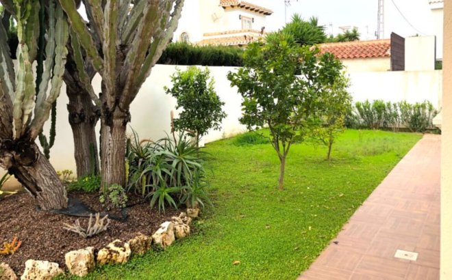 Resale - Villa -
Cabo Roig - Costa Blanca